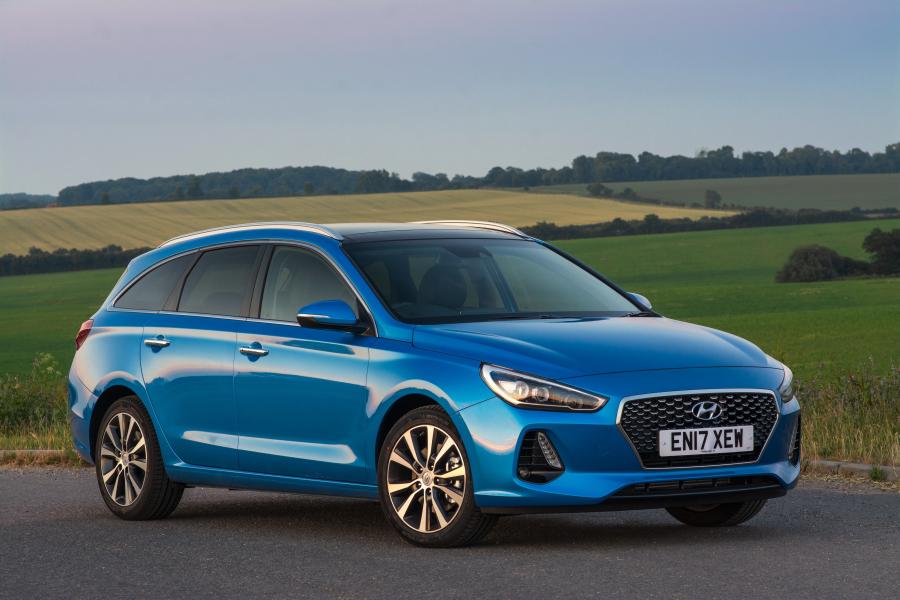  Hyundai i30 Tourer 2017 года  (UK) (фото 13 из 36)